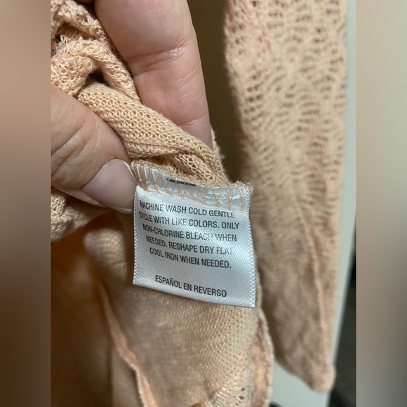 Like New Style and Co. peach/ pink Lace type Long sleeve Blouse- size xl - Picture 6 of 7